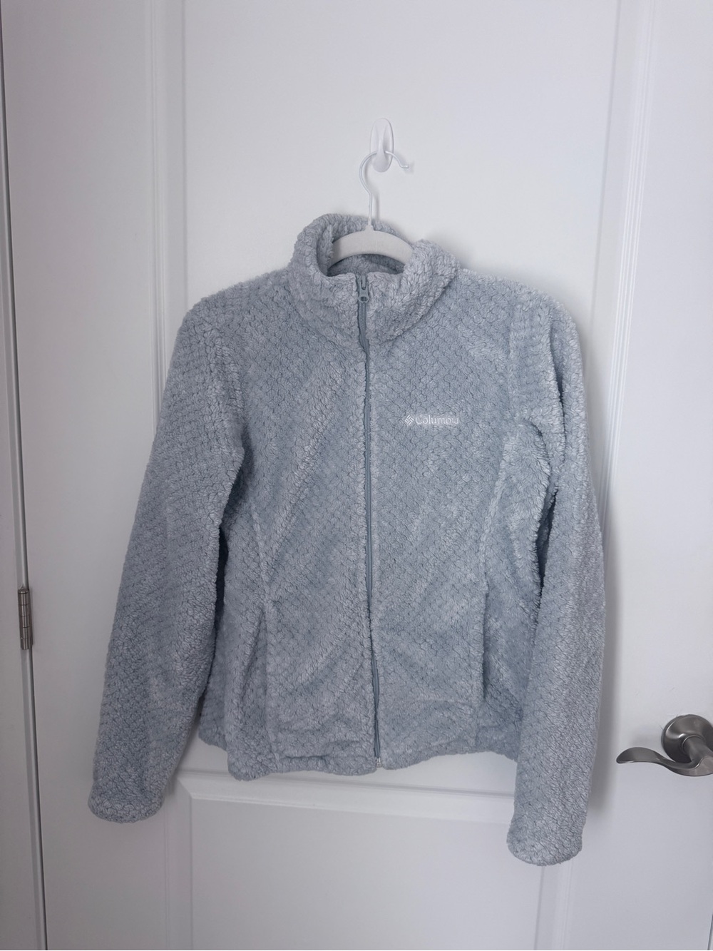 Columbia Women's Light Gray Plush Full-Zip Teddy Jacket